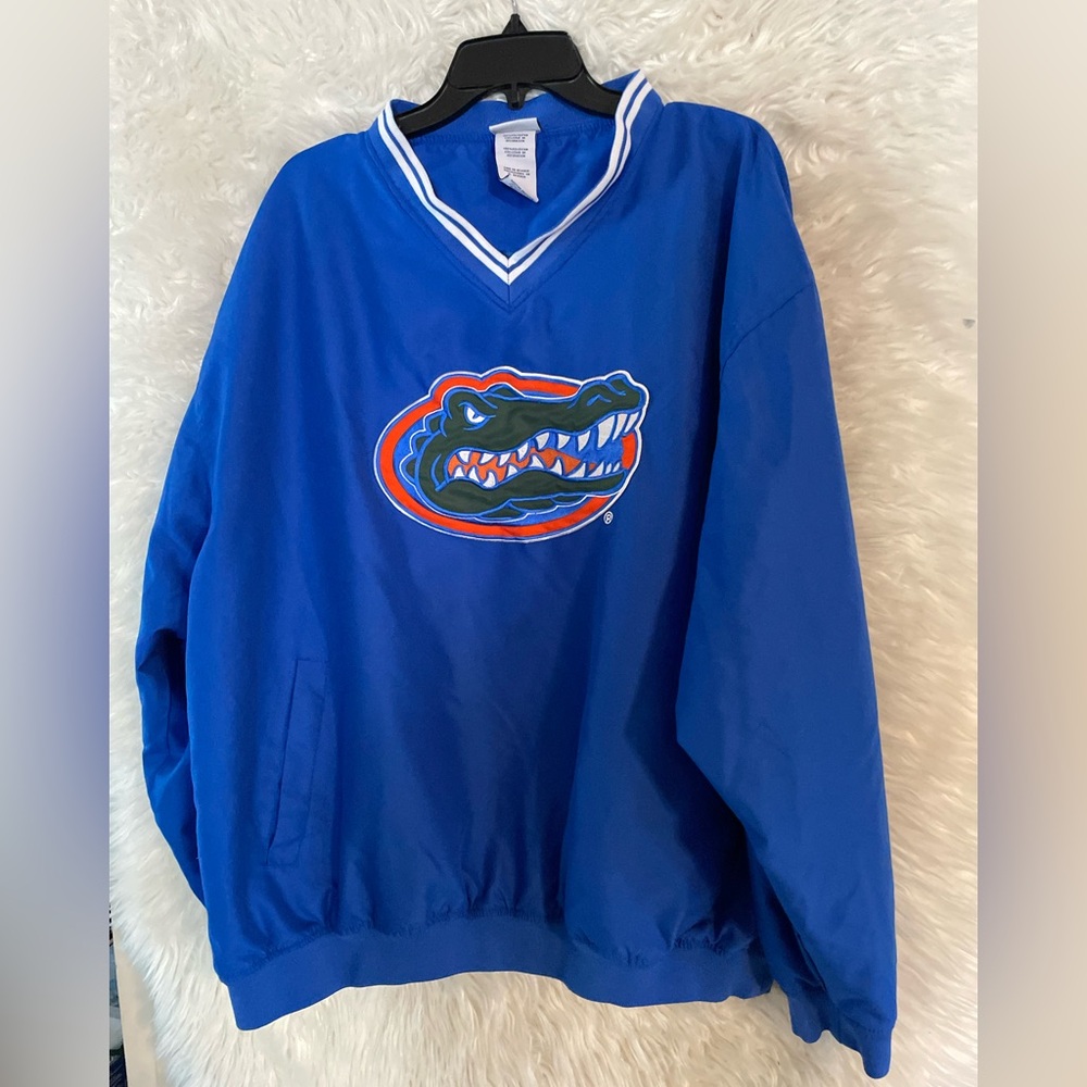 Florida Gators Pro Edge By Knights Apparel Men’s V-Neck Pullover Jacket. XL